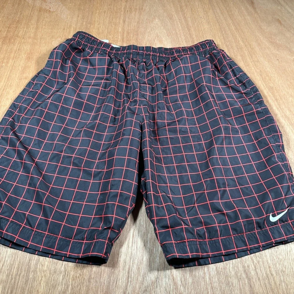 Nike Mens XXL(L) Volley Swim Athletic Shorts Black Red Grid Mesh Drawstring